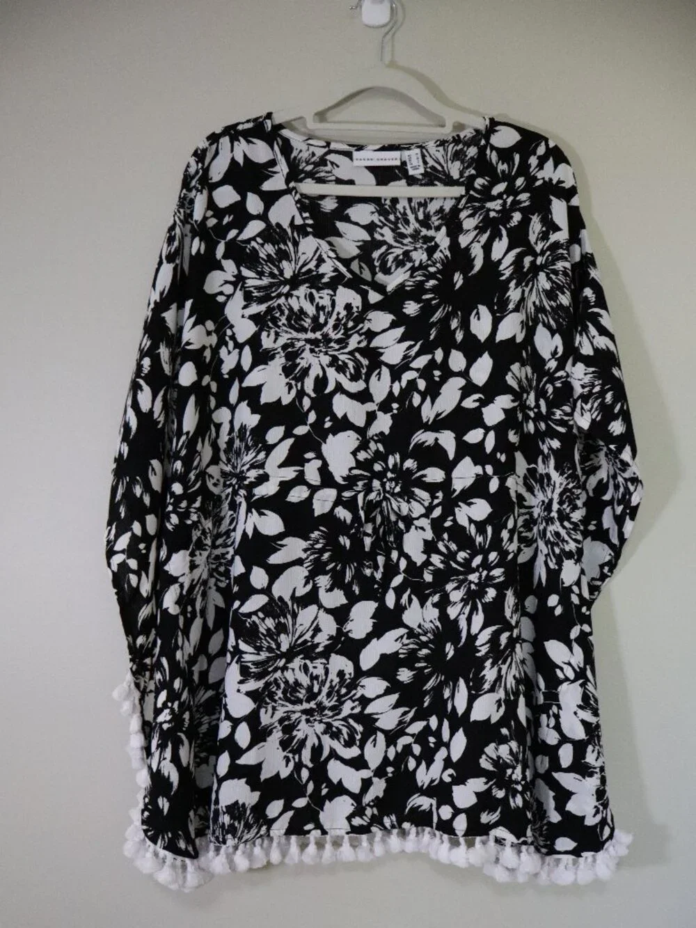 Black and White Floral Swimsuit Cover Up with Tassels, Susan Graver size M - Picture 1 of 7